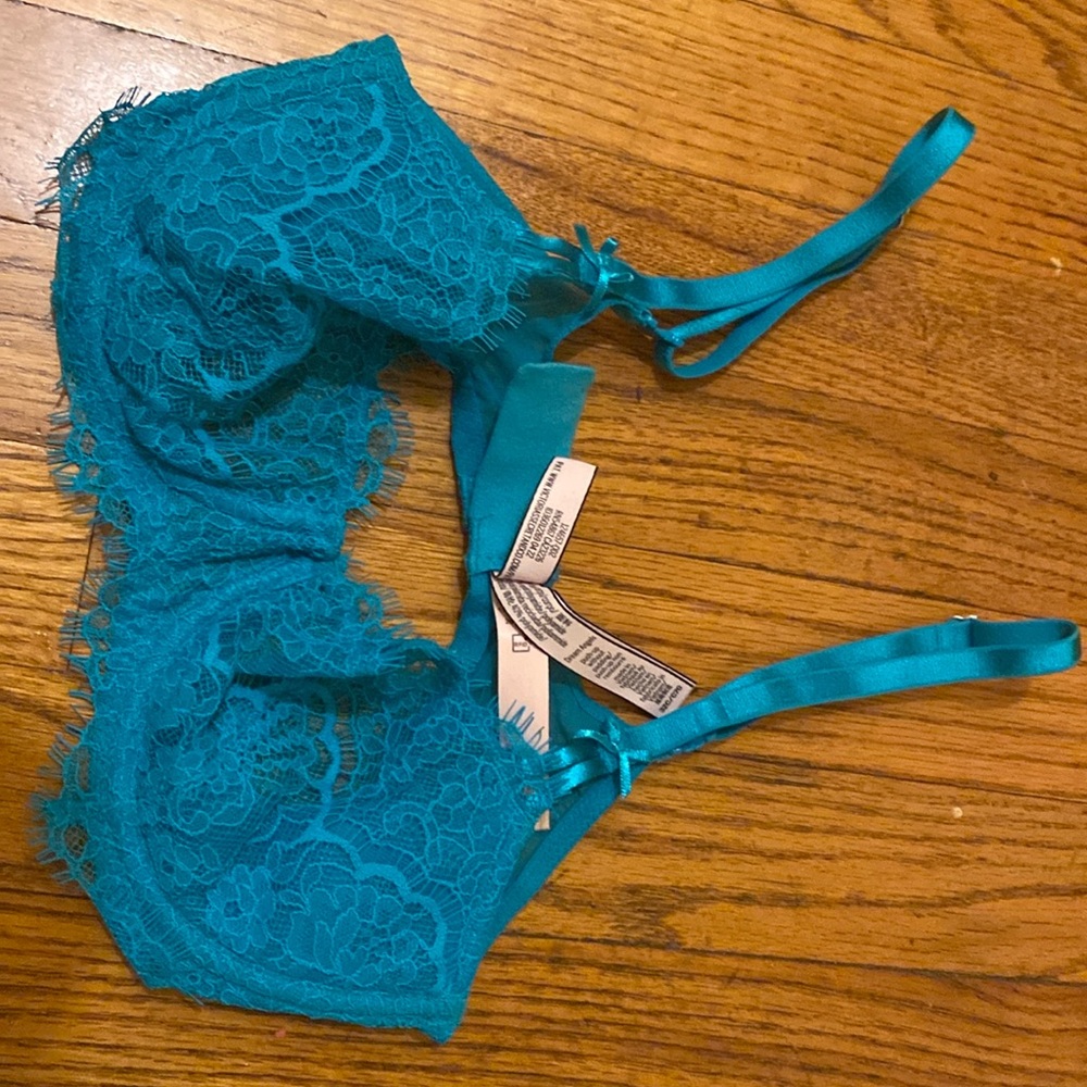 Victoria’s Secret bra